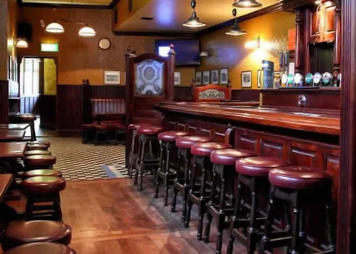 Kennedys Drumcondra לינה וארוחת בוקר דבלין