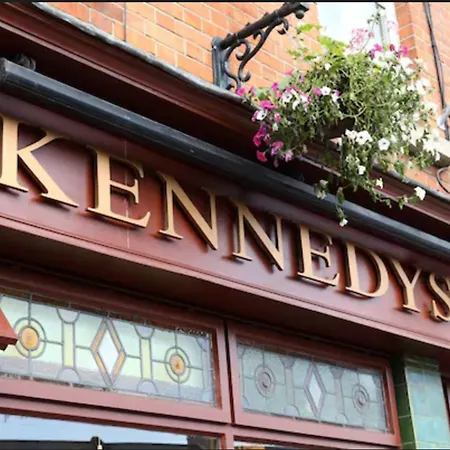 Bed & Breakfast Kennedys Drumcondra Dublino