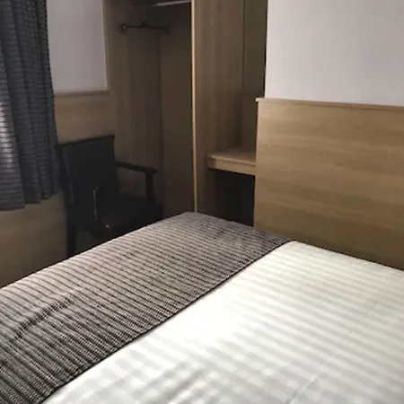Bed & Breakfast Kennedys Drumcondra Dublin