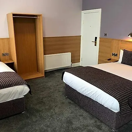Kennedys Drumcondra 3*