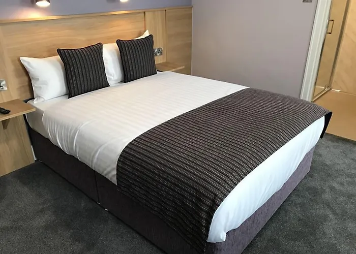 Kennedys Drumcondra 3*