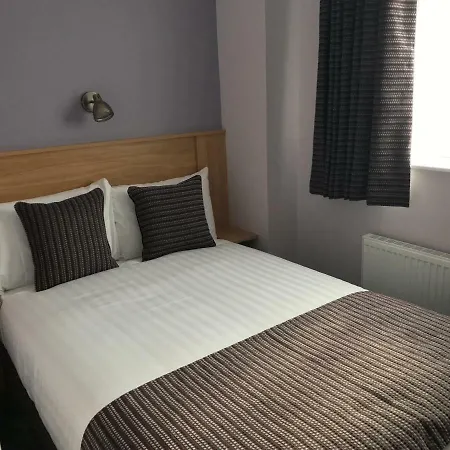 Kennedys Drumcondra Oda ve Kahvaltı 3*